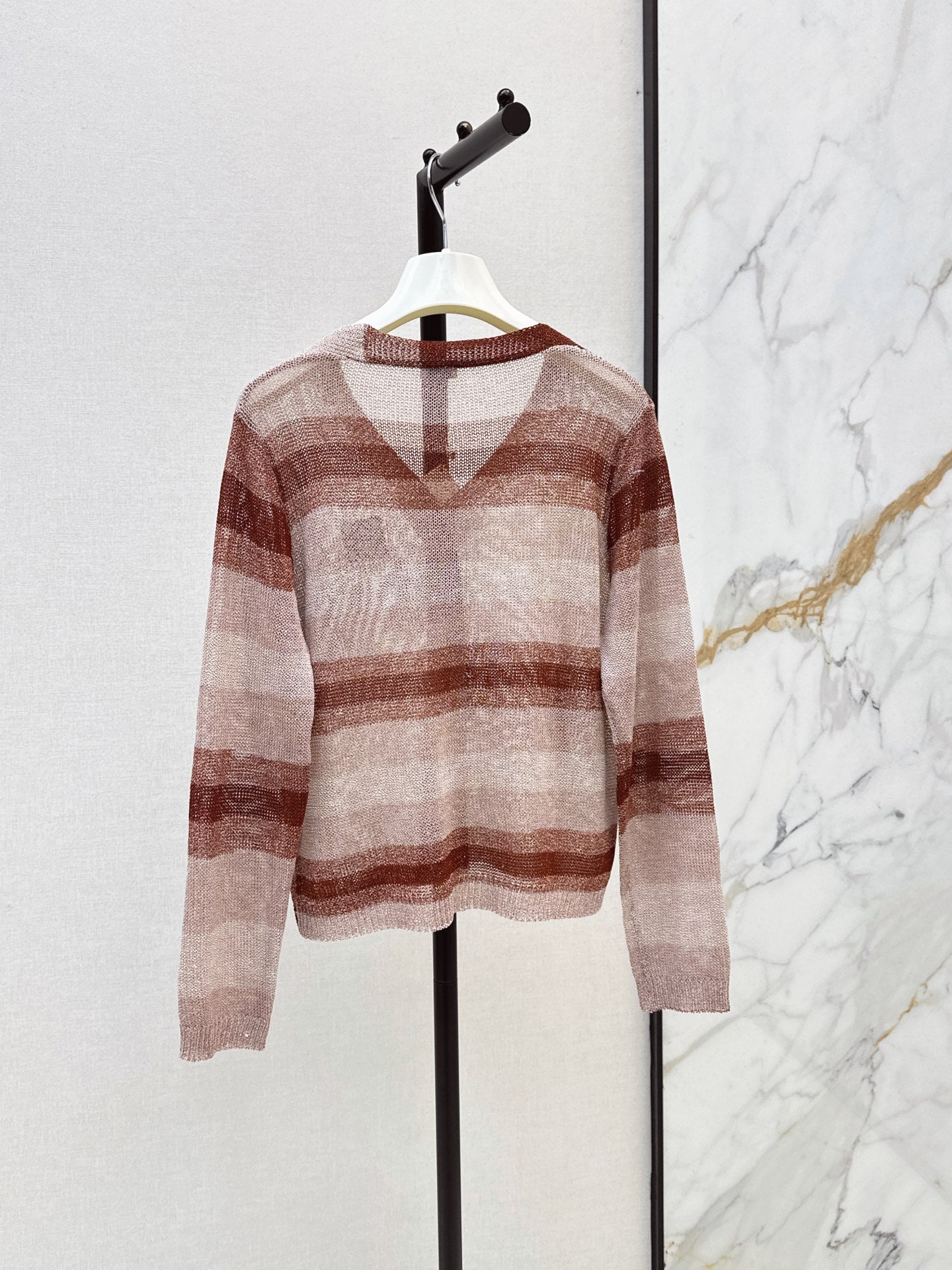 26FW New V-Neck Striped Knit Cardigan 🤍