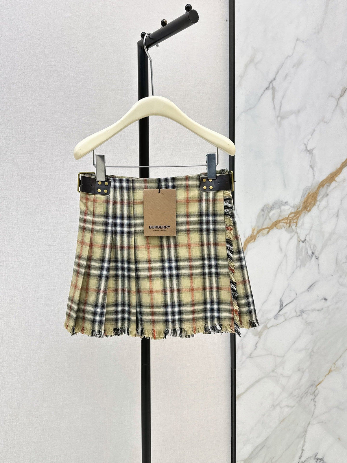 26FW New Classic Plaid Wrap Skirt 🤎