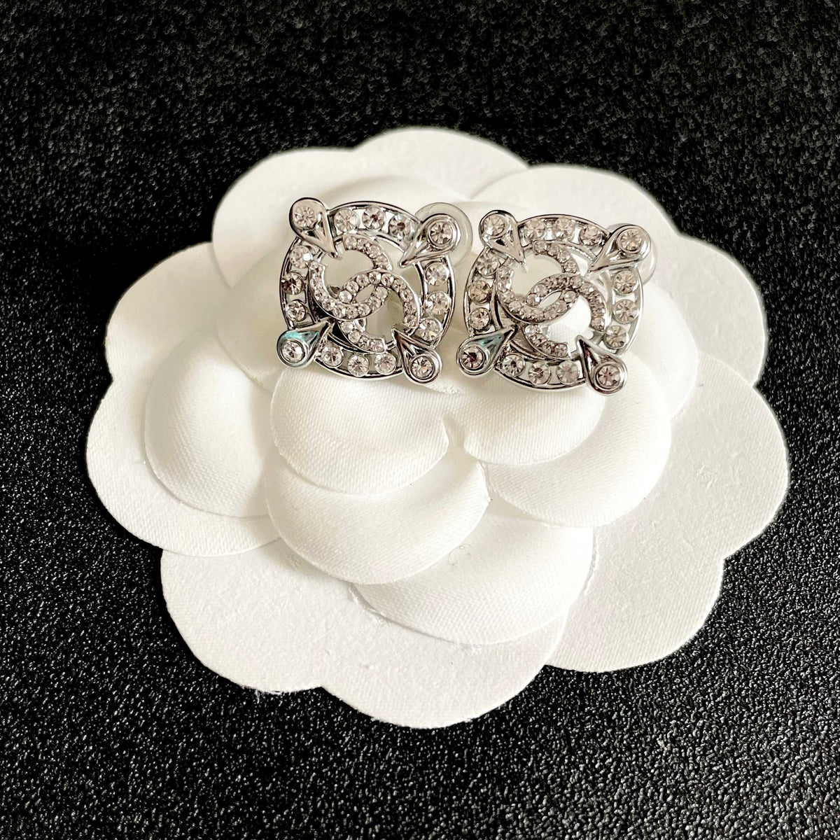 26FW New Double-C Stud Earrings