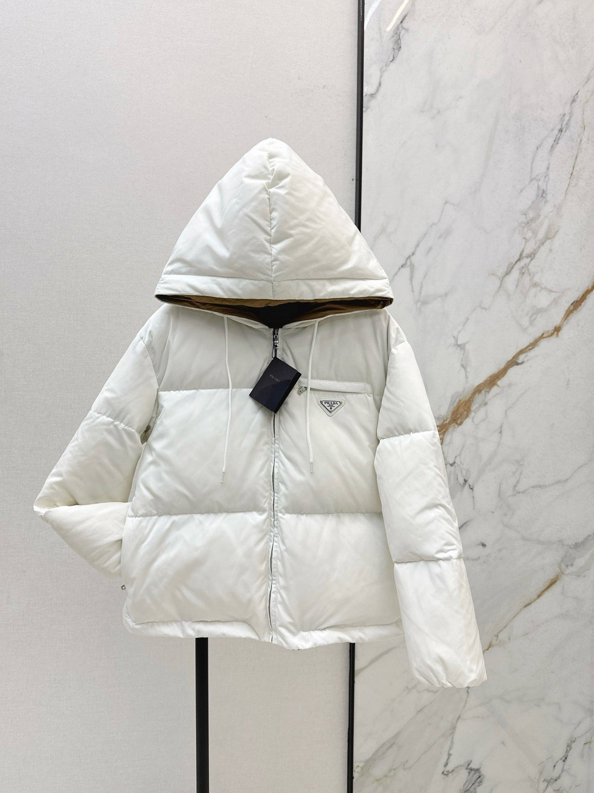 26FW New Hooded Down Jacket with Triangle Logo Detail 🤎