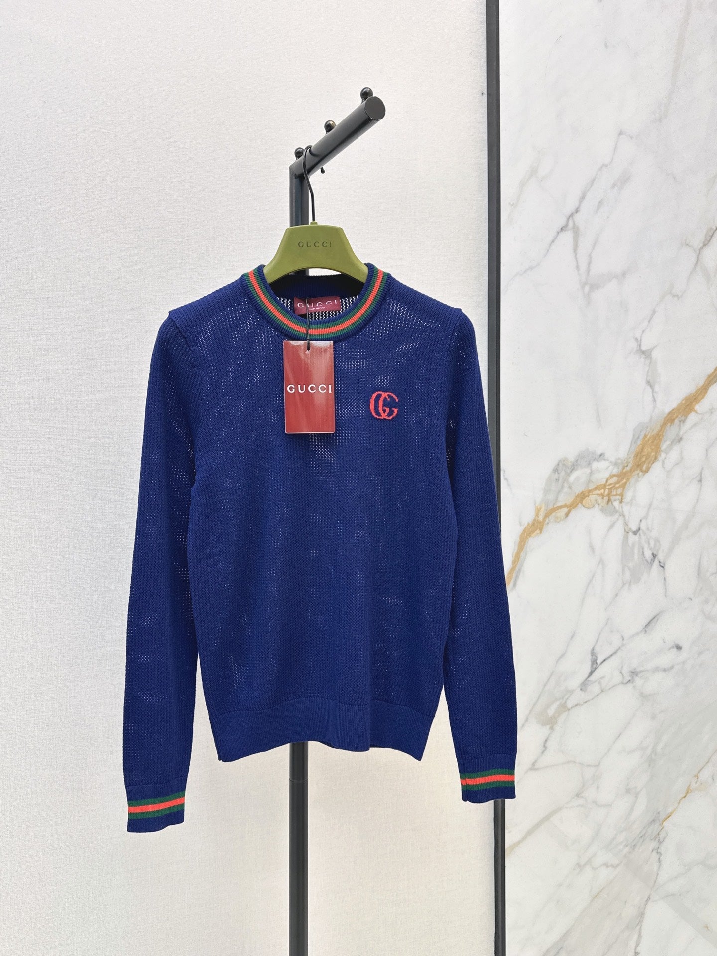 26FW New Classic Crew-Neck Sweater 🤍