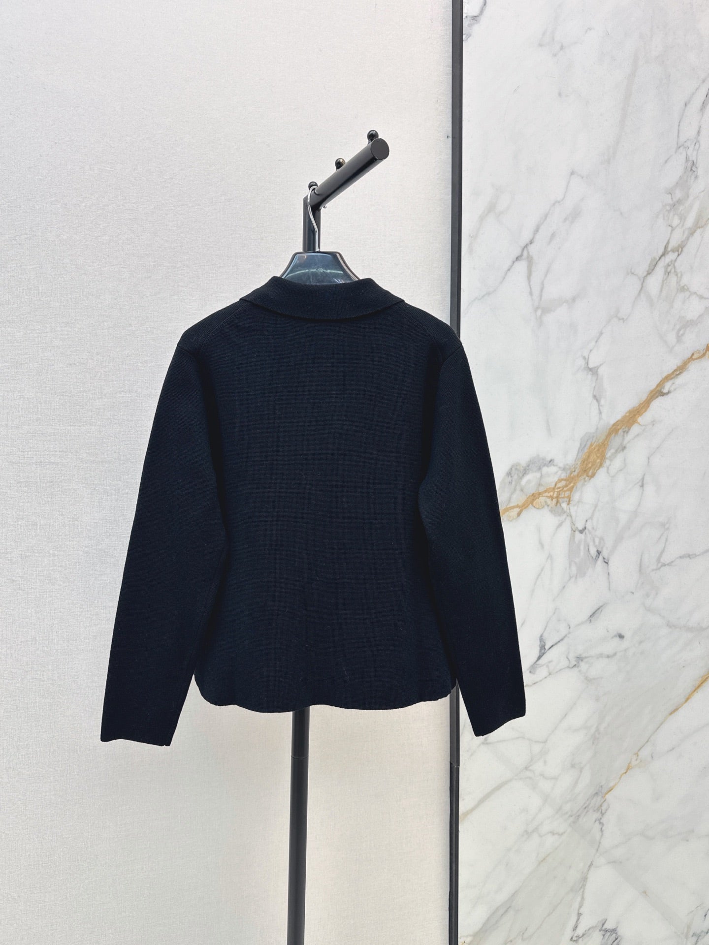 26FW New Gold Brooch-Embellished Collared Knit Cardigan 🖤
