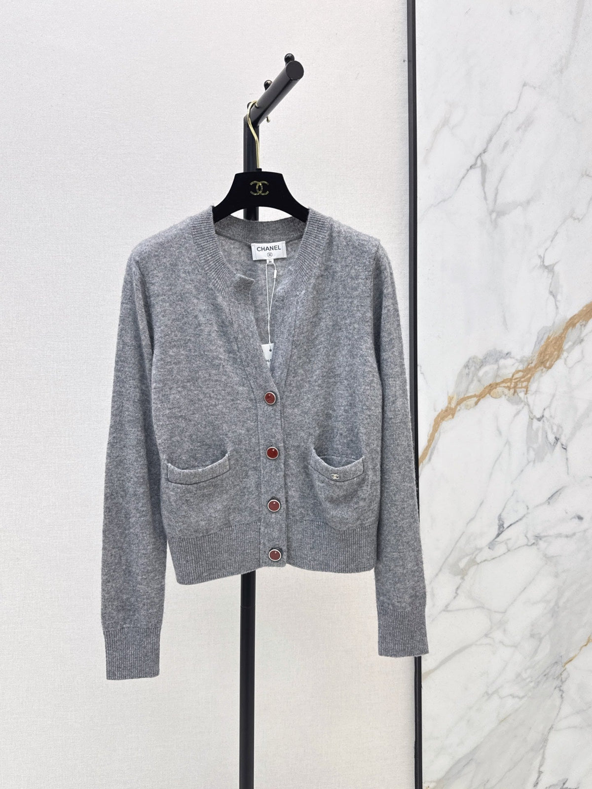 🔥Highest Quality🔥26FW New V-Neck Long-Sleeve Knit Cardigan 🩶