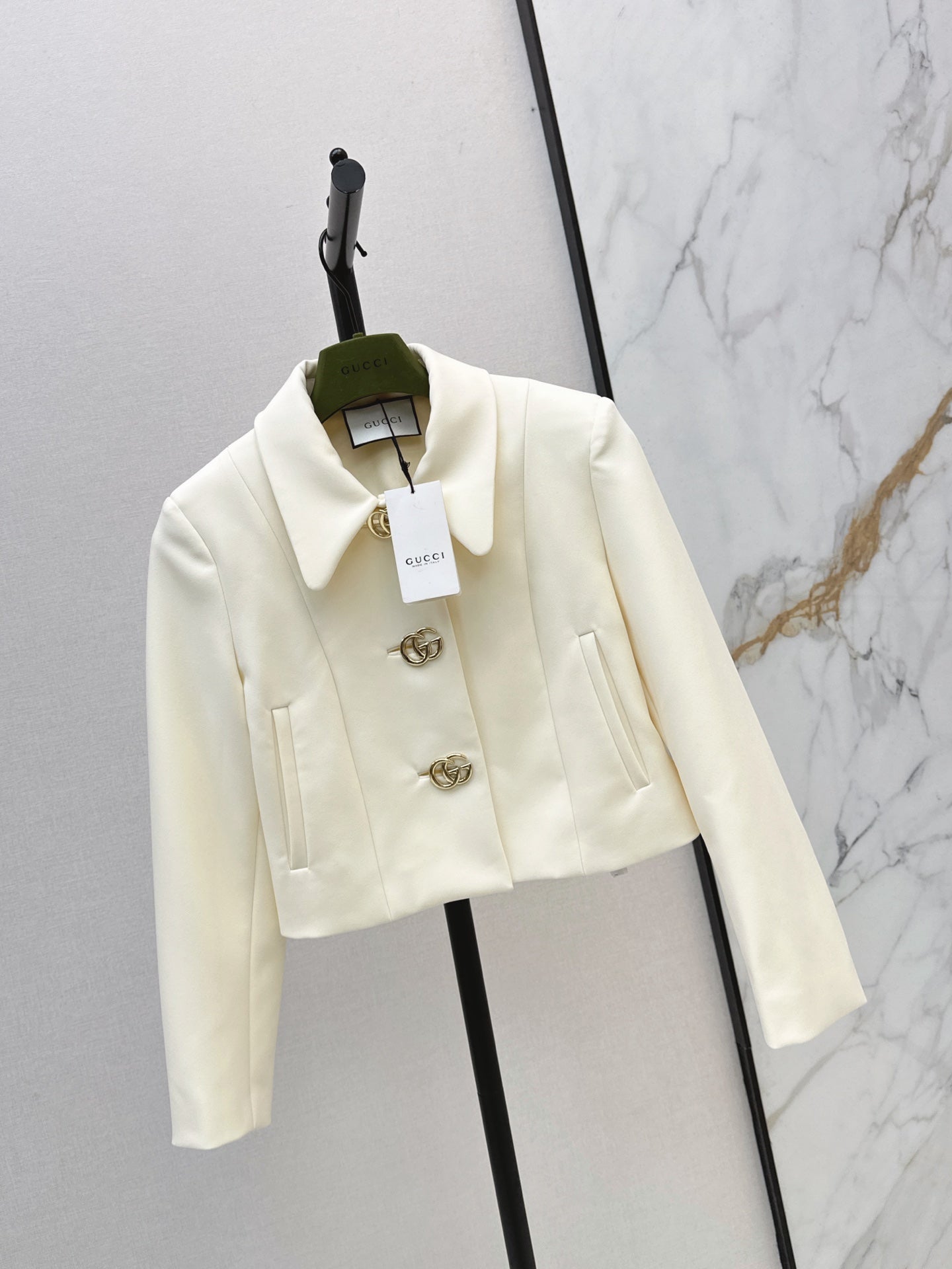 26FW NEW GG Metal-Buckle Collared Jacket 🤍